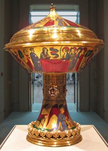 800px-British_Museum_Royal_Gold_Cup